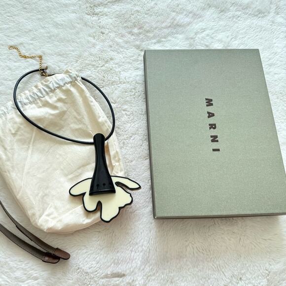 NEW!!! Marni necklace leather material Authentic Retail 420$ - Picture 1 of 9